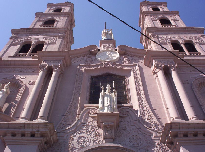 monterrey mexico   church facade 