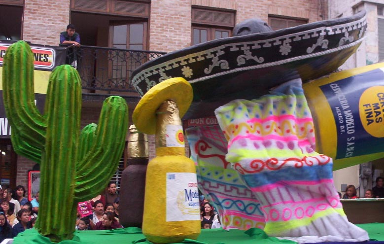 Matamoros Tamaulipas Mexico   Charros Parade   Corona Float 2 