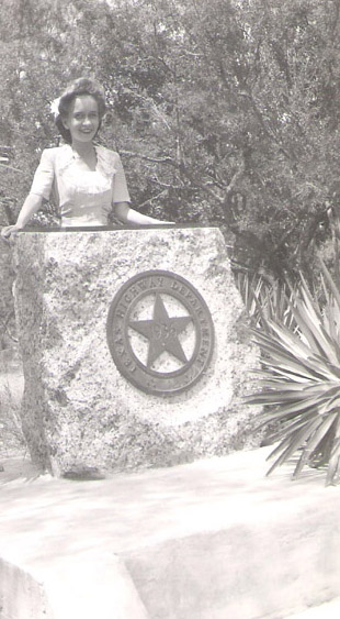 Hondo Texas Jean Savana Joaquinne August 5 1945 a 